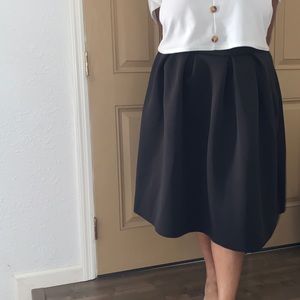 NEW | Charlotte Russe Plus Flare Skirt